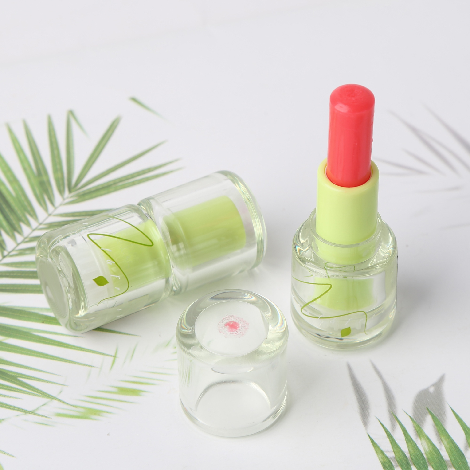 Introducing the Magic of Color-Changing Lipstick